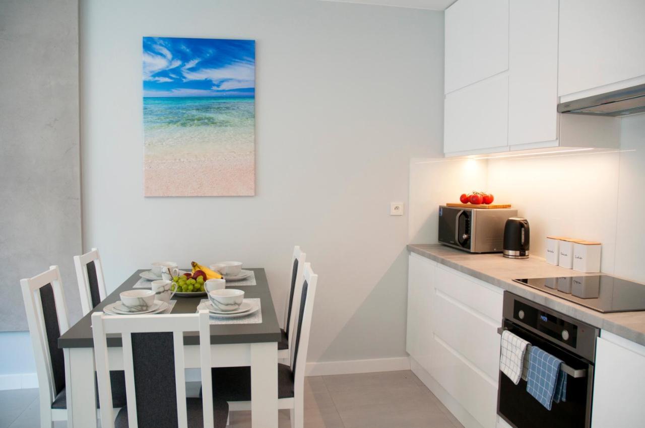 Gold Platinium Apartament Z Widokiem Na Morze 里沃 外观 照片