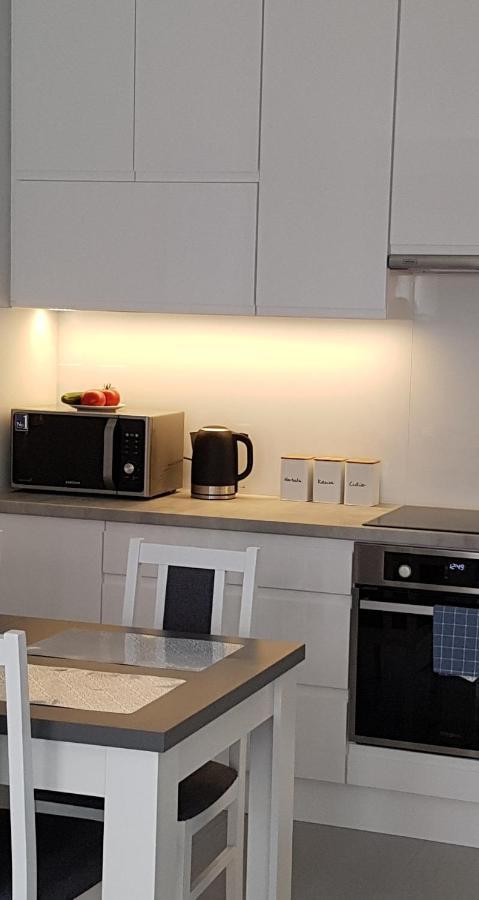 Gold Platinium Apartament Z Widokiem Na Morze 里沃 外观 照片