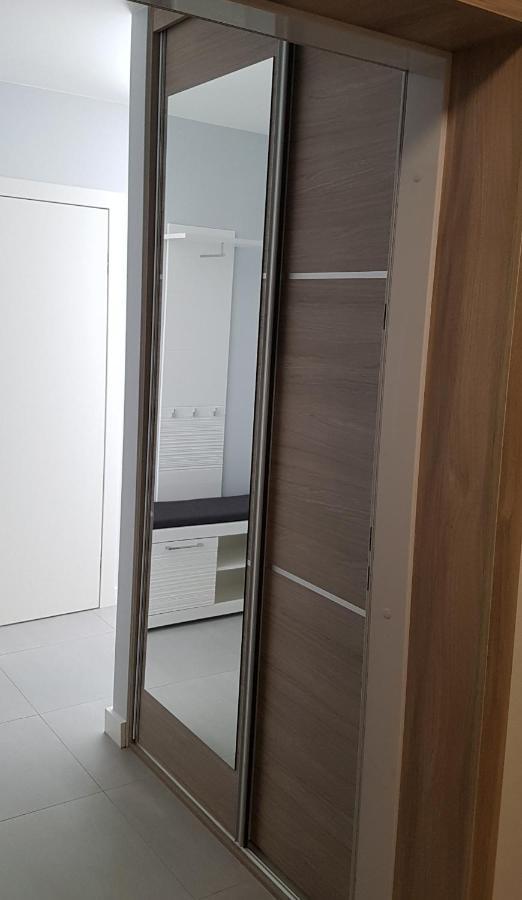 Gold Platinium Apartament Z Widokiem Na Morze 里沃 外观 照片